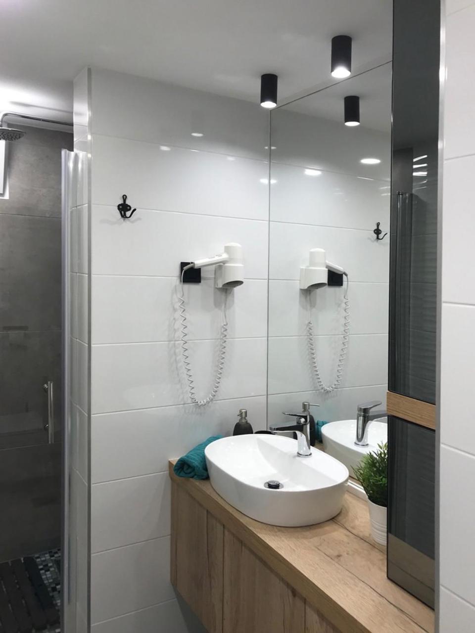Studio Apartments Lace Novalja Bagian luar foto